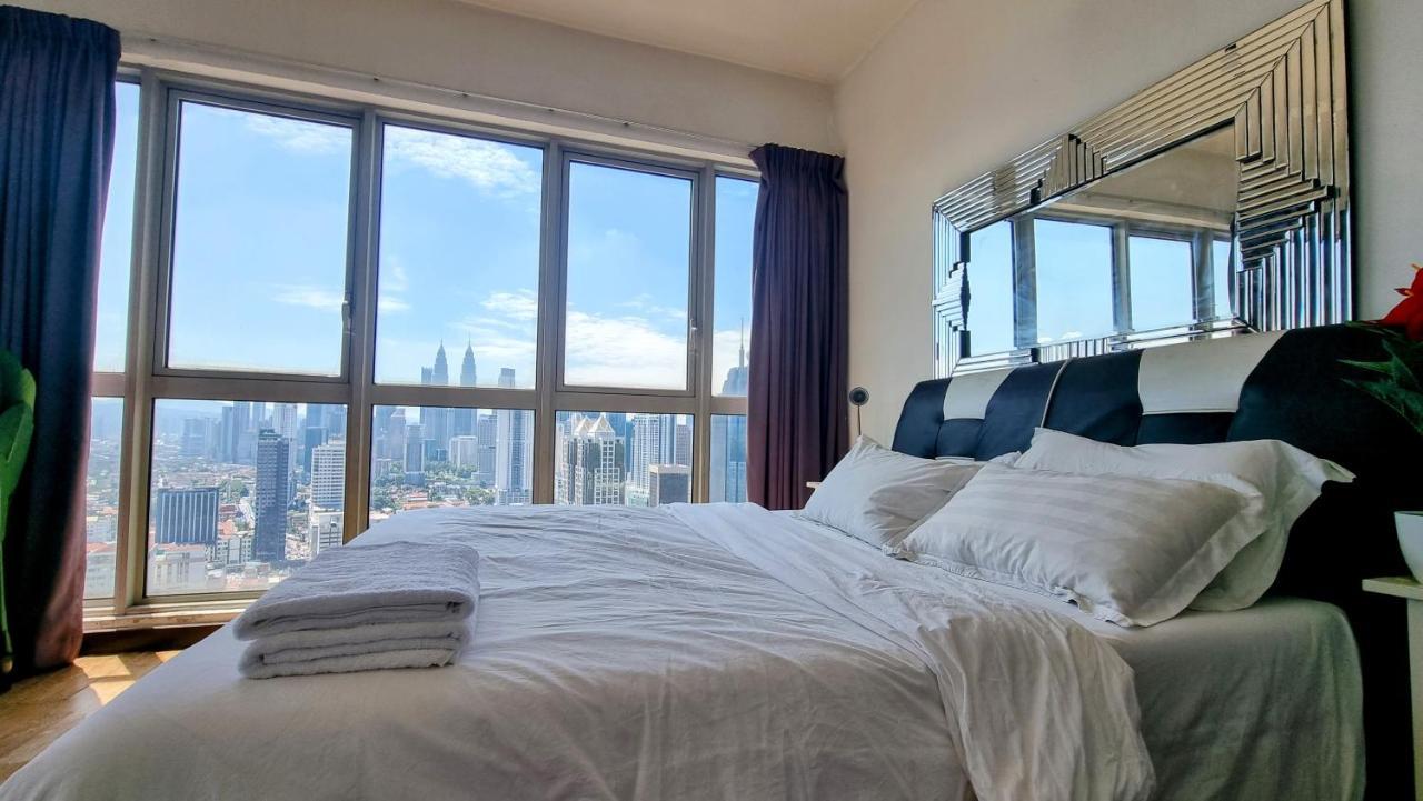 קואלה לומפור Penthouse On 34 - The Highest Unit And Best Views In Regalia & Private Rooftop Terrace מראה חיצוני תמונה